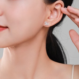 Sterling Silver Lovely Zirconia Bow Stud Earrings 40200200 Sterling Silver Lovely Zirconia Bow Stud Earrings 40200200