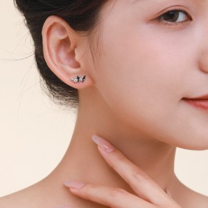 Zirconia Butterfly Stud Earring 40200236 Zirconia Butterfly Stud Earring 40200236