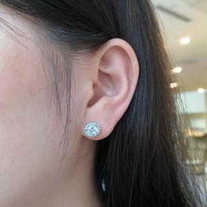 Shiny Zirconia Stud Earring 40200250 Shiny Zirconia Stud Earring 40200250