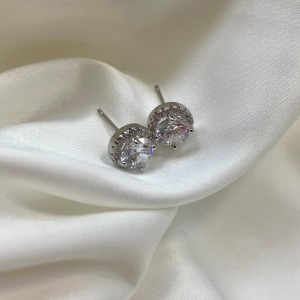 Shiny Zirconia Stud Earring 40200250 Shiny Zirconia Stud Earring 40200250