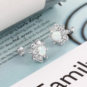 Vintage Flower White Opal Stud Earring 40200257 Vintage Flower White Opal Stud Earring 40200257