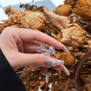 Luxury Zirconia Asymmetric Party Stud Earring 40200268 Luxury Zirconia Asymmetric Party Stud Earring 40200268