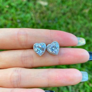 Shiny Heart Zirconia Wedding Stud Earring 40200287 Shiny Heart Zirconia Wedding Stud Earring 40200287