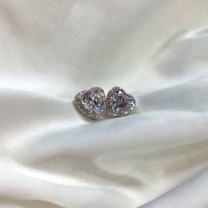 Shiny Heart Zirconia Wedding Stud Earring 40200287 Shiny Heart Zirconia Wedding Stud Earring 40200287