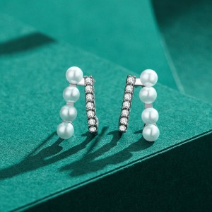 Zirconia Pearl Lines Stud Earring 40200294 Zirconia Pearl Lines Stud Earring 40200294
