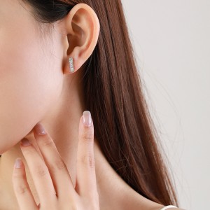 Trapezoid Zirconia Geometric Stud Earring 40200297 Trapezoid Zirconia Geometric Stud Earring 40200297