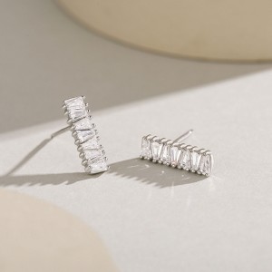 Trapezoid Zirconia Geometric Stud Earring 40200297 Trapezoid Zirconia Geometric Stud Earring 40200297