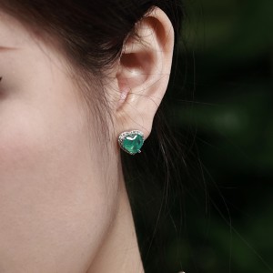 Vintage Heart Zirconia Wedding Stud Earring 40200318 Vintage Heart Zirconia Wedding Stud Earring 40200318