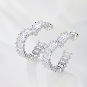 Luxury Zirconia Heart Stud Hoop Earring 40200351