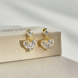 Sparkle Zirconia Heart Stud Earring 40200401 Sparkle Zirconia Heart Stud Earring 40200401