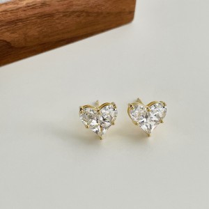 Zirconia Heart Stud Earring 40200405 Zirconia Heart Stud Earring 40200405