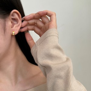 Frosted Beans Zirconia Stud Earring 40200416 Frosted Beans Zirconia Stud Earring 40200416