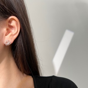 Blooming Flower Zirconia Stud Earring 40200422