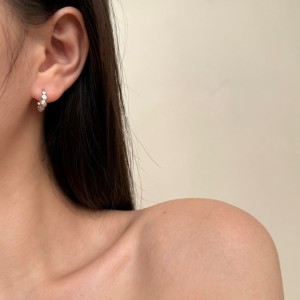 Textural Beads Zirconia Stud Earring 40200431