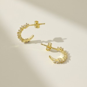 C Shape Zirconia Stud Earring 40200441 C Shape Zirconia Stud Earring 40200441