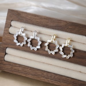 925 Sterling Silver Geometric Zirconia Stud Earring 40200517