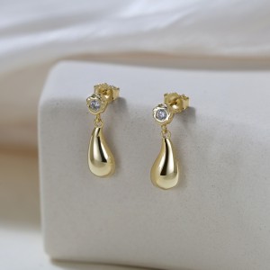 S925 Zirconia Waterdrop Stud Earring 40200530