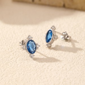 S925 Vintage Oval Blue Zirconia Stud Earring 40200532