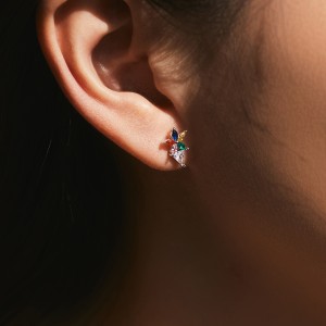 925 Sterling Silver Triangle Zirconia Stud Earring 40200544