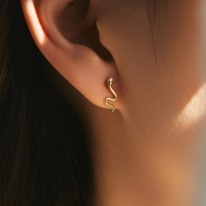 925 Sterling Silver Unique Snake Stud Earring 40200546