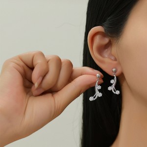 925 Sterling Silver Flower Tassel Zircon Stud Earring 40200570 925 Sterling Silver Flower Tassel Zircon Stud Earring 40200570