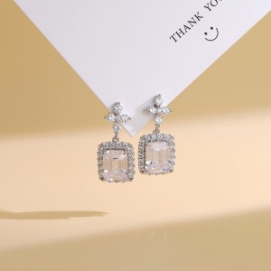 925 Sterling Silver Perfume Bottle Zircon Stud Earring 40200572 925 Sterling Silver Perfume Bottle Zircon Stud Earring 40200572