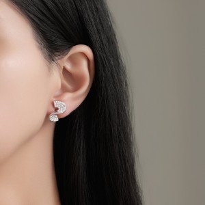 925 Sterling Silver S-Shaped Zircon Stud Earring 40200575 925 Sterling Silver S-Shaped Zircon Stud Earring 40200575