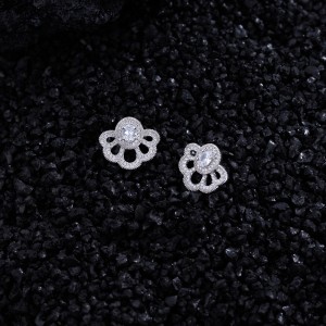 925 Sterling Silver CZ Fan-Shaped Flower Earring 40200579 925 Sterling Silver CZ Fan-Shaped Flower Earring 40200579