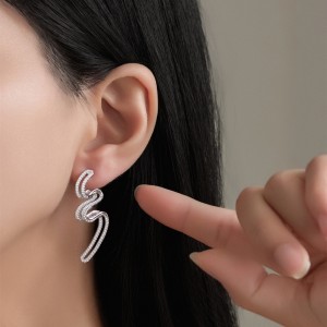 925 Sterling Silver Wave Curve Zircon Earring 40200580