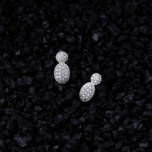 925 Sterling Silver Oval Geometric Pave CZ Earring 40200584 925 Sterling Silver Oval Geometric Pave CZ Earring 40200584
