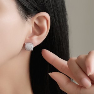 925 Sterling Silver Cushion Pave CZ Stud Earring 40200588