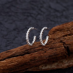 925 Sterling Silver Row-Set Zircon Hoop Earring 40200591
