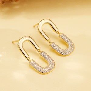 925 Sterling Silver Oval Zircon Stud Earring 40200622 925 Sterling Silver Oval Zircon Stud Earring 40200622