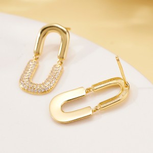 925 Sterling Silver Oval Zircon Stud Earring 40200622 925 Sterling Silver Oval Zircon Stud Earring 40200622