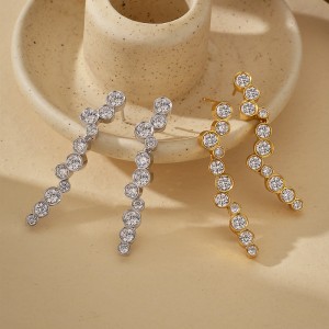 925 Sterling Silver Pave CZ Irregular Circle Stud Earring 40200628