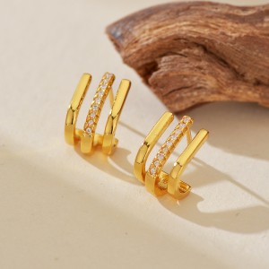 925 Sterling Silver Triple-Layer Pave CZ J-Shaped Huggie Stud Earring 40200629 925 Sterling Silver Triple-Layer Pave CZ J-Shaped Huggie Stud Earring 40200629