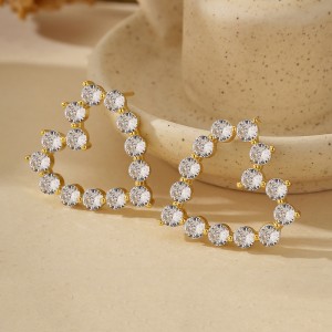 925 Sterling Silver Micro-Pave CZ Heart Stud Earring 40200635