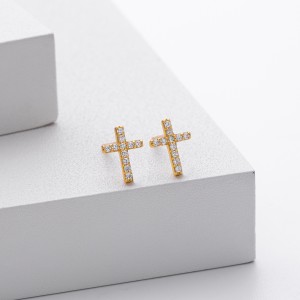 925 Sterling Silver Pave CZ Cross Stud Earrings 40200640