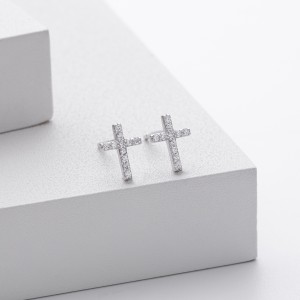 925 Sterling Silver Pave CZ Cross Stud Earrings 40200640