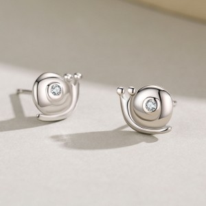 925 Sterling Silver Mini Snail Stud Earring 40200651