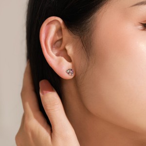 925 Sterling Silver Dolphin Stud Earring 40200655 925 Sterling Silver Dolphin Stud Earring 40200655