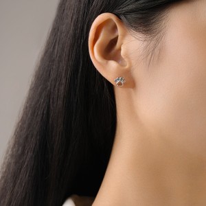 925 Sterling Silver Rainbow Paw Print Zircon Stud Earring 40200665