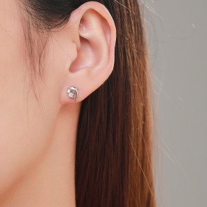 925 Sterling Silver Cute Animal Dolphin Stud Earring 40200671