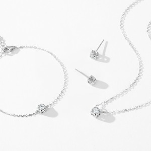 925 Sterling Silver Square CZ Stud Earring 40200675 925 Sterling Silver Square CZ Stud Earring 40200675