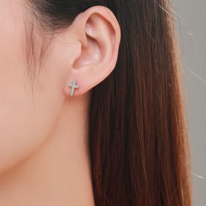 925 Sterling Silver Cross CZ Stud Earring 40200691