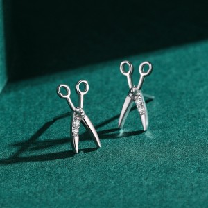 925 Sterling Silver Scissor-Shaped Zircon Stud Earring 40200702