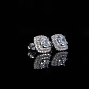 925 Sterling Silver Cushion-Cut Halo Zircon Stud Earring 40200703 925 Sterling Silver Cushion-Cut Halo Zircon Stud Earring 40200703