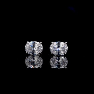925 Sterling Silver Sparkle Oval Zircon Stud Earring 40200706 925 Sterling Silver Sparkle Oval Zircon Stud Earring 40200706