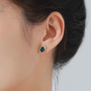 925 Sterling Silver Vintage Oval Green Zircon Stud Earring 40200711