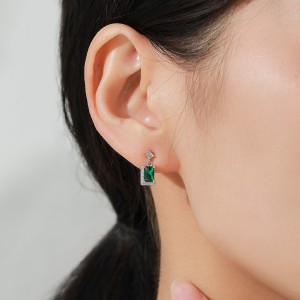 925 Sterling Silver Green Emerald-Cut Zircon Stud Earring 40200715 925 Sterling Silver Green Emerald-Cut Zircon Stud Earring 40200715